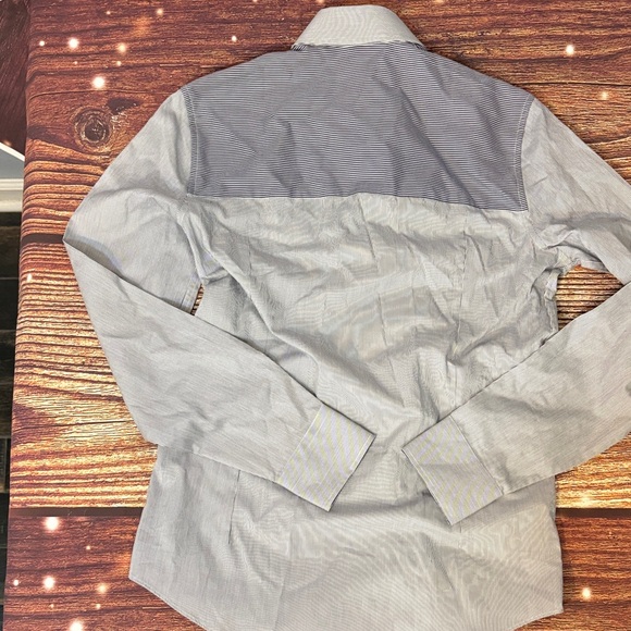 Murano Gray and White Casual Button Down Shirt sz Sm - Picture 5 of 5